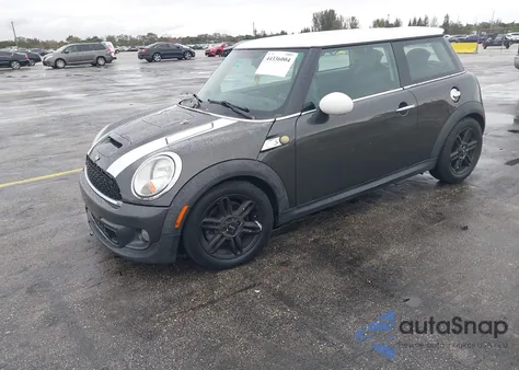 2012 Mini Cooper S z USA, uszkodzony, nr VIN WMWSV3C51CT386852